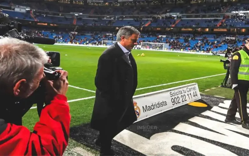 آس: الفوز بالدوري الإسباني شرط أساسي في عقد مورينيو مع ريال مدريد